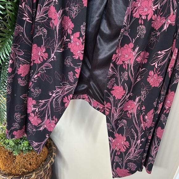 BCBGeneration Black & Pink Floral Draped Blazer Satin Lined Suit Jacket Office - Picture 6 of 13